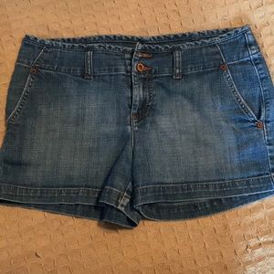 GAP shorts size 10